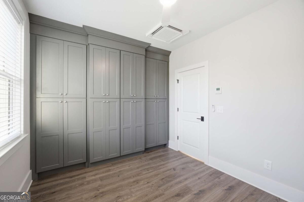 184 W Jarrard Street Unit 3 Property Photo 4