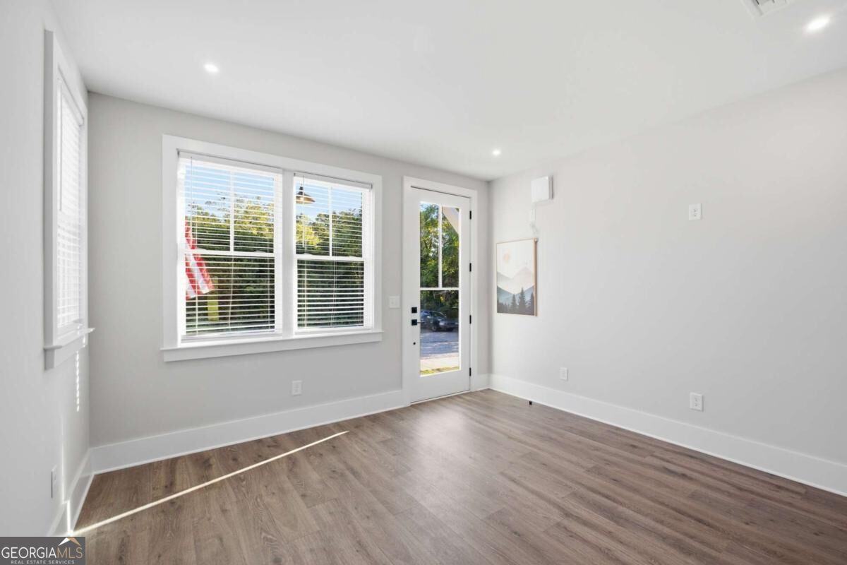184 W Jarrard Street Unit 3 Property Photo 11
