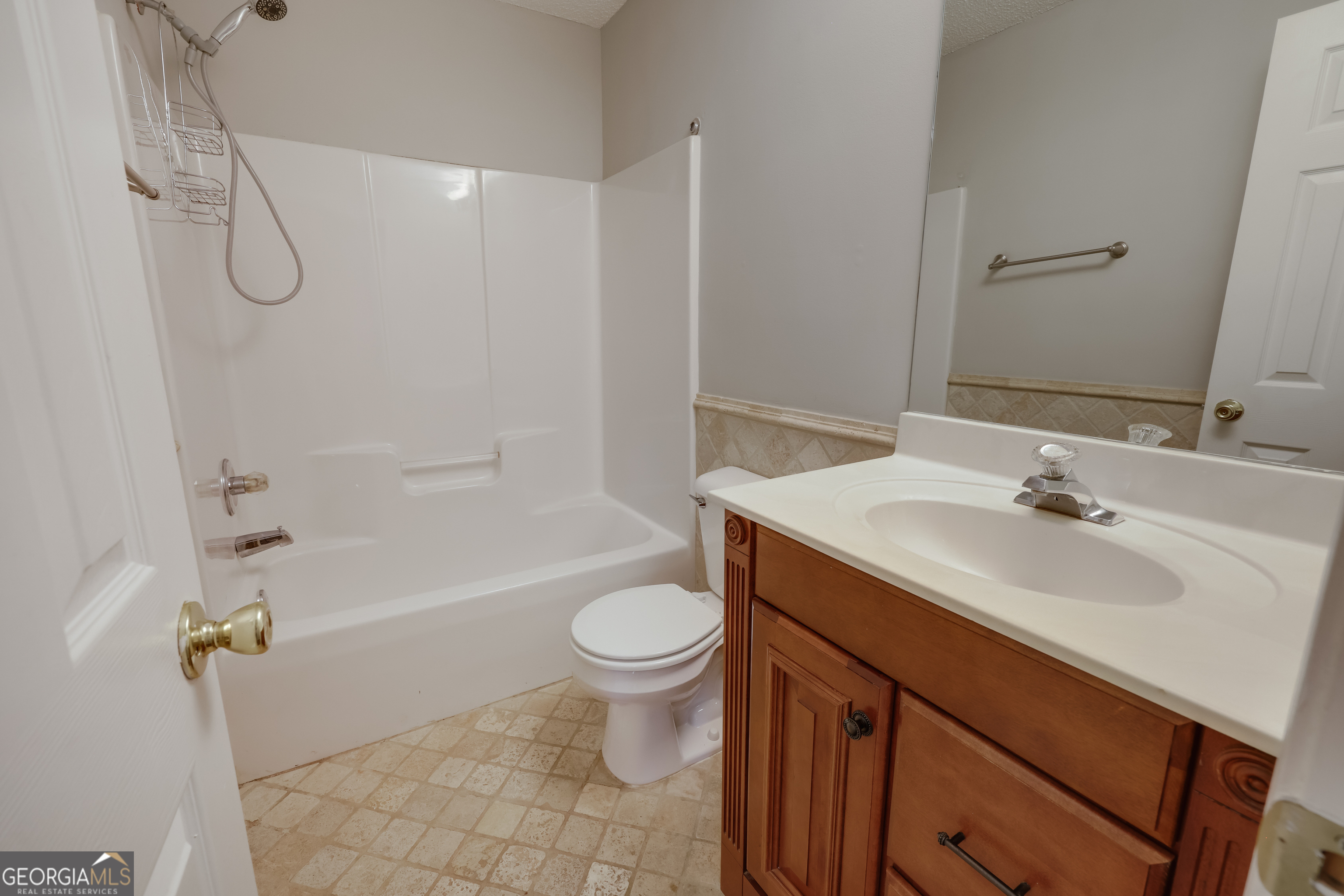 555 Snapfinger Drive Property Photo 24