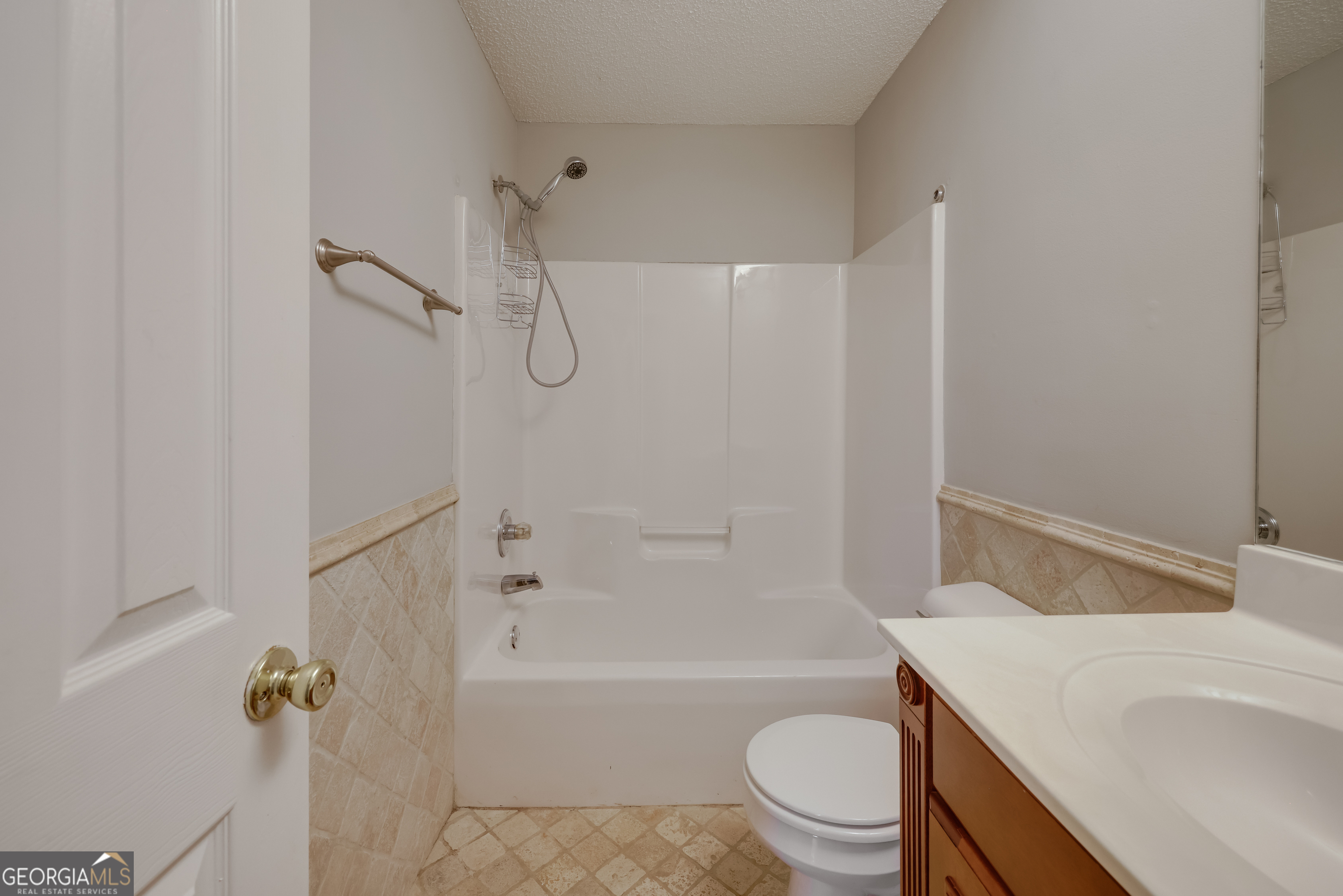 555 Snapfinger Drive Property Photo 25