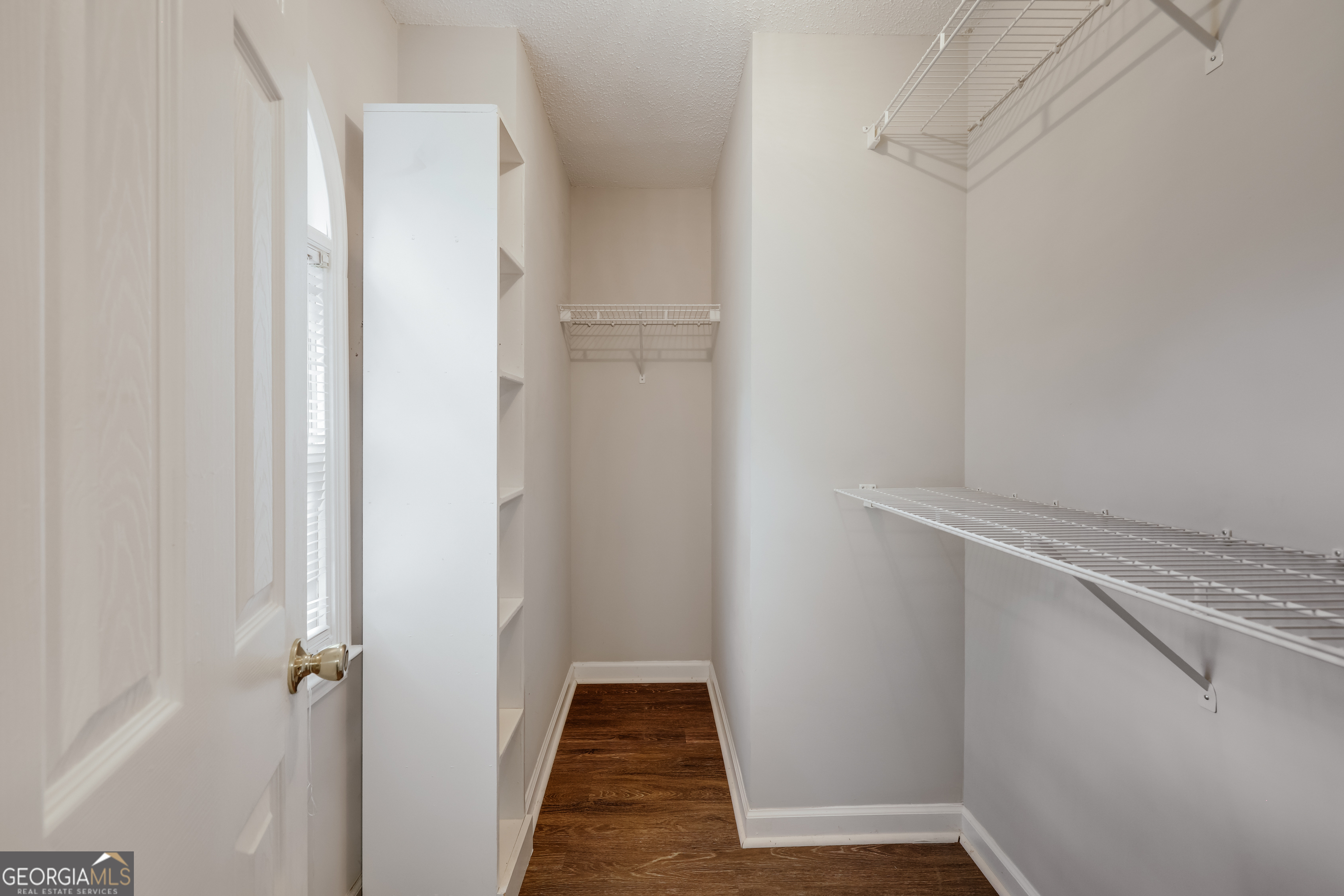 555 Snapfinger Drive Property Photo 30