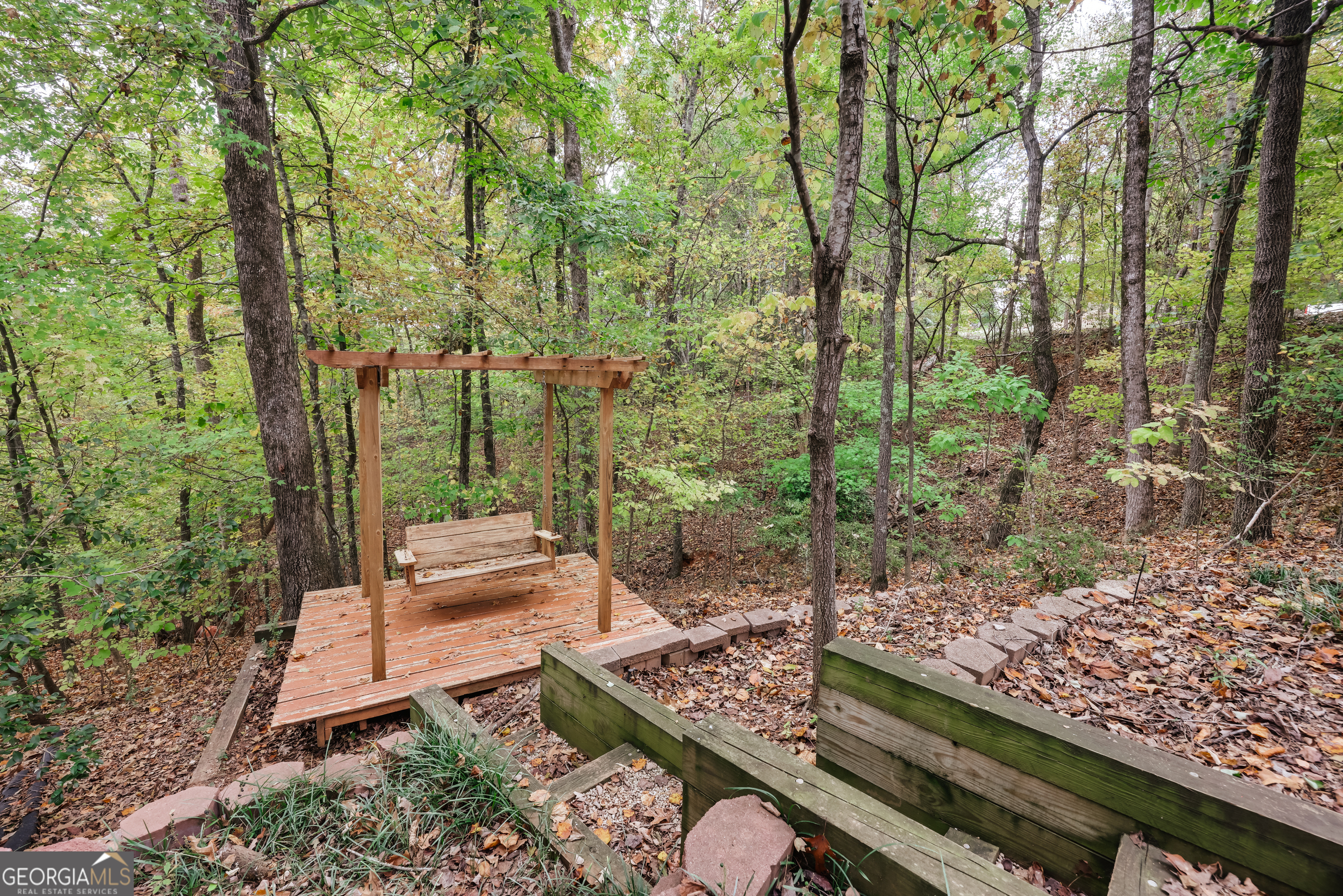 555 Snapfinger Drive Property Photo 41