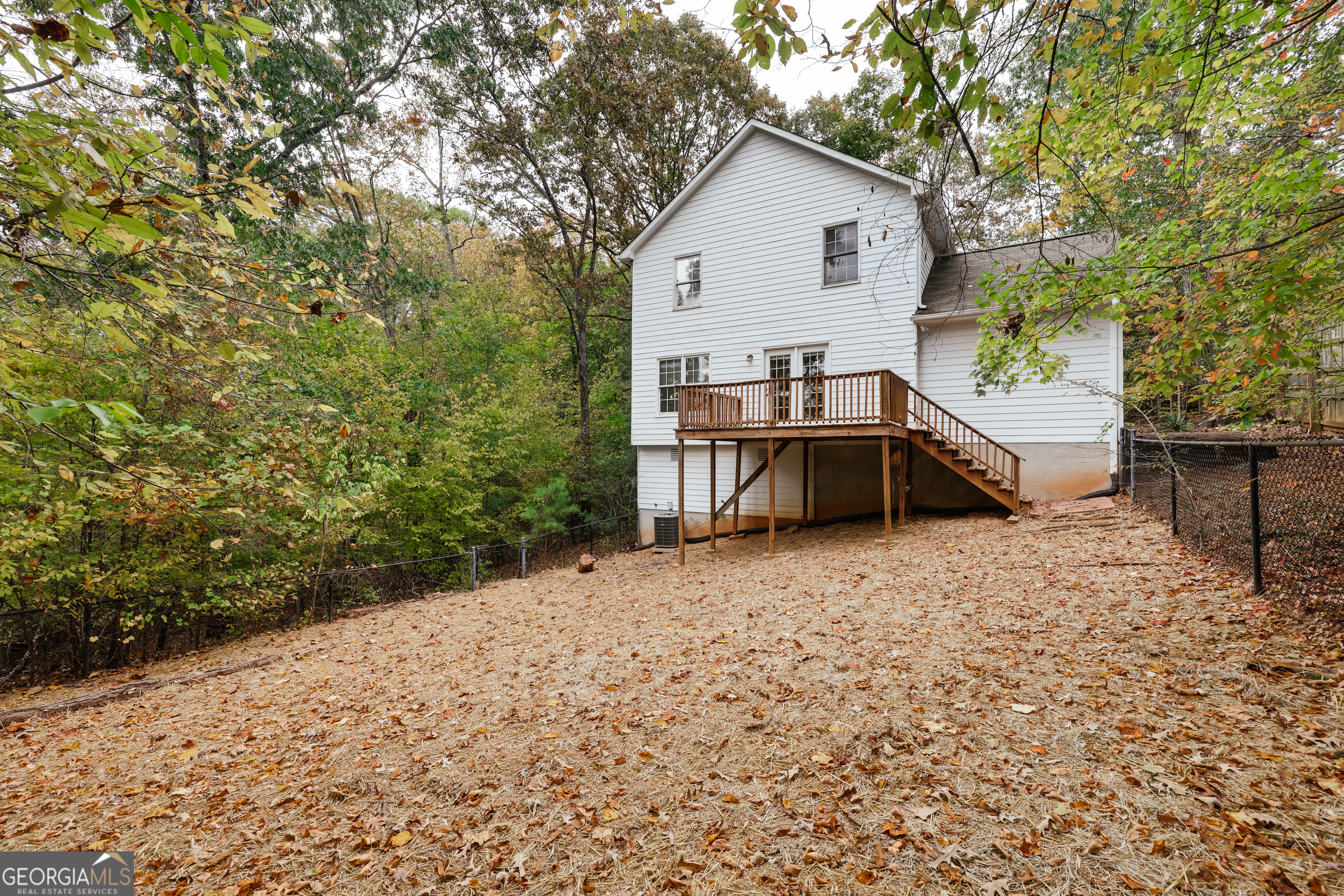 555 Snapfinger Drive Property Photo 43