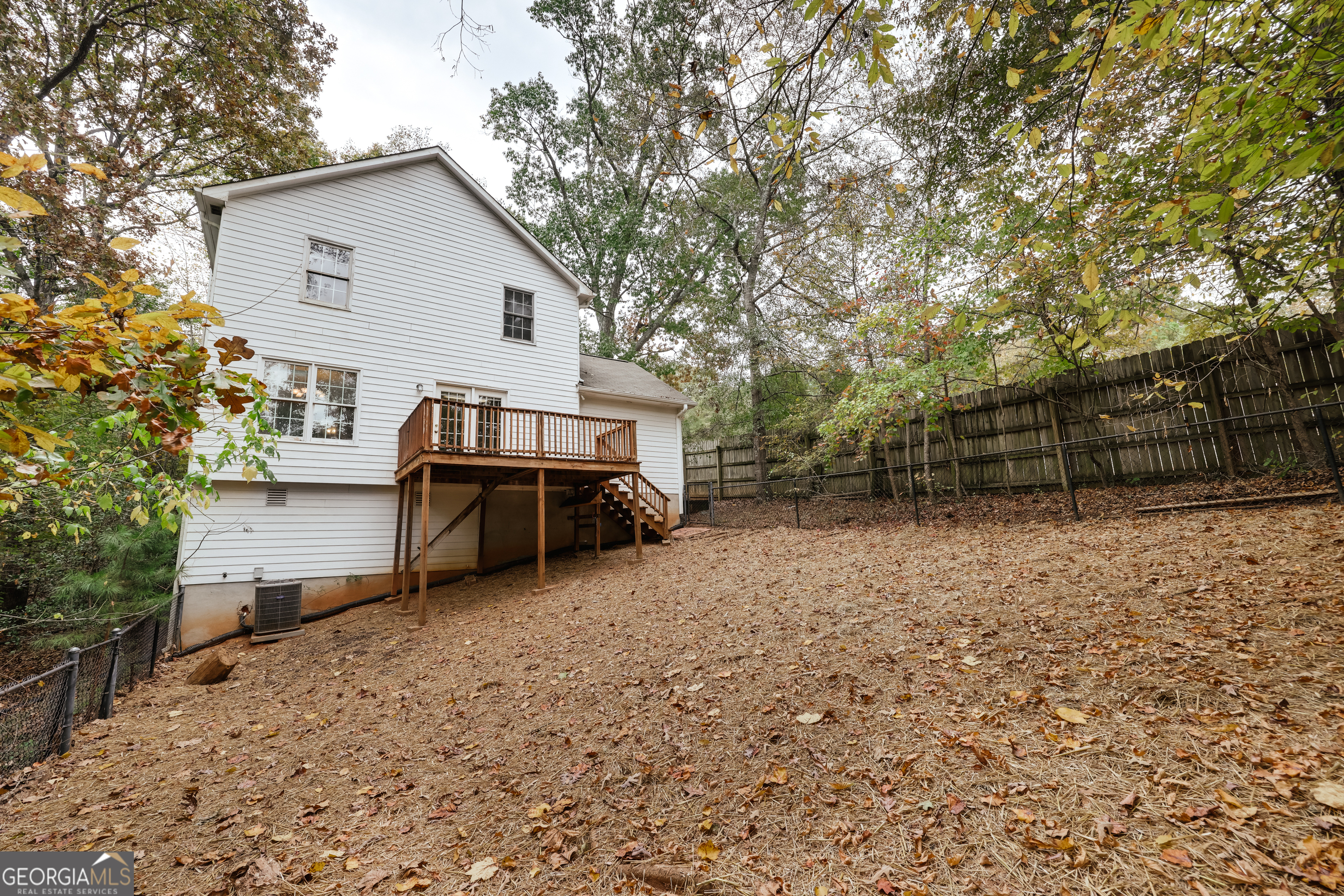 555 Snapfinger Drive Property Photo 44