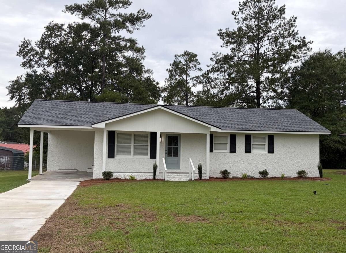 1320 Newton Drive Property Photo 1