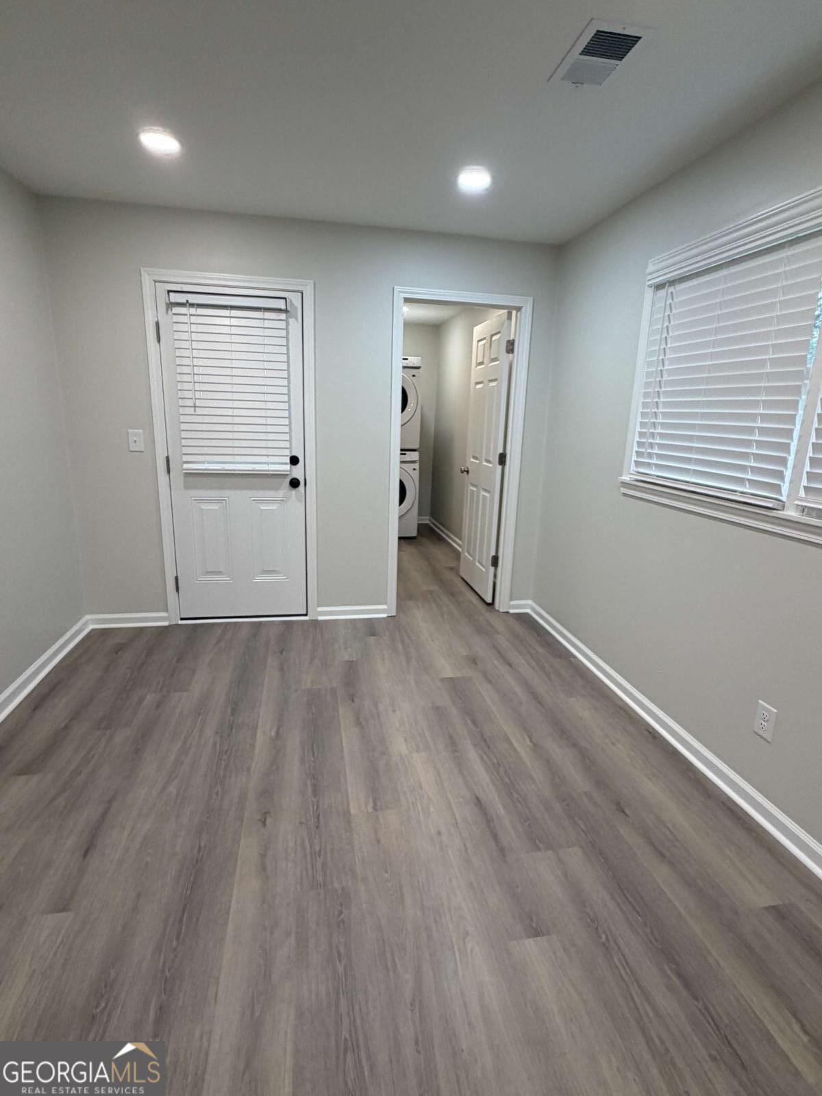 1320 Newton Drive Property Photo 6