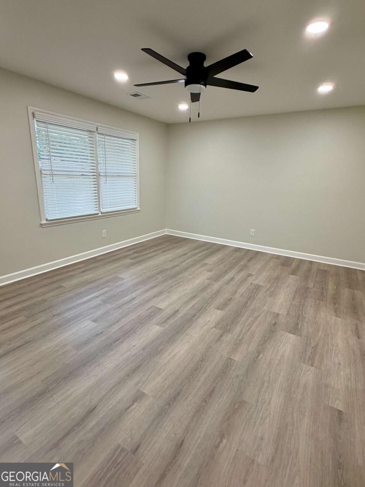 1320 Newton Drive Property Photo 19