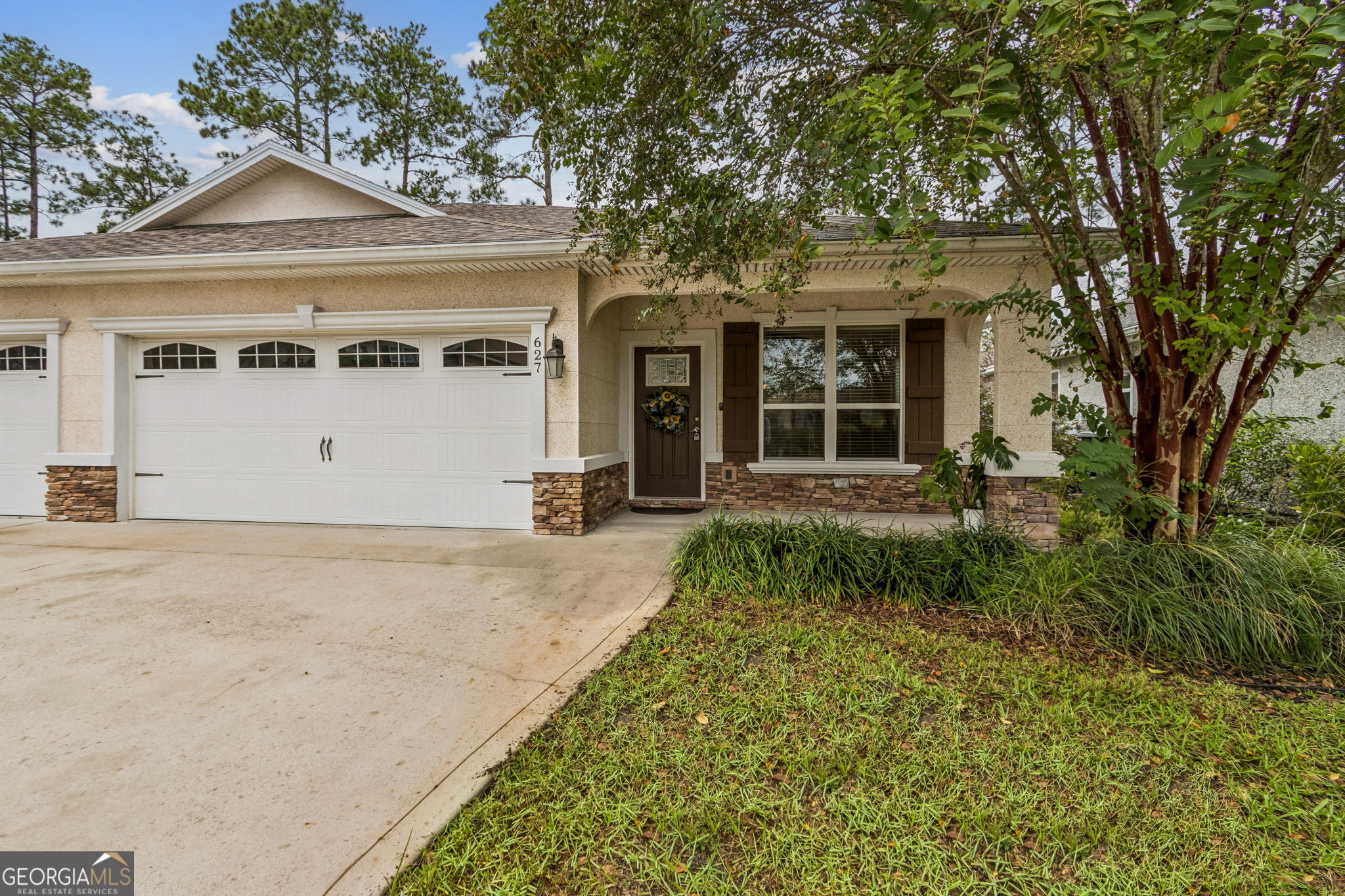 627 Eagle Boulevard Property Photo 1