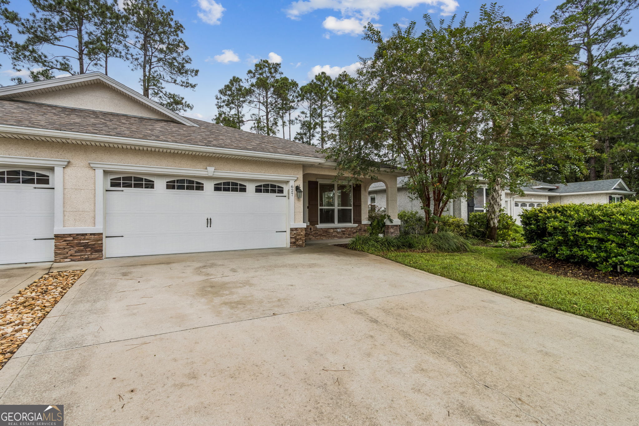 627 Eagle Boulevard Property Photo 4