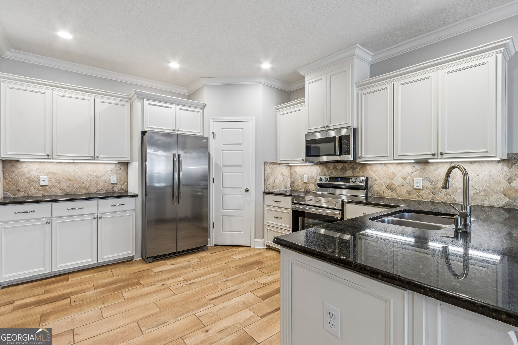 627 Eagle Boulevard Property Photo 17