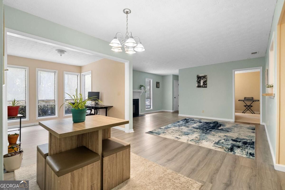 5077 Woodridge Way Property Photo 10