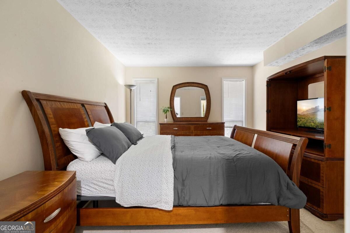 5077 Woodridge Way Property Photo 18