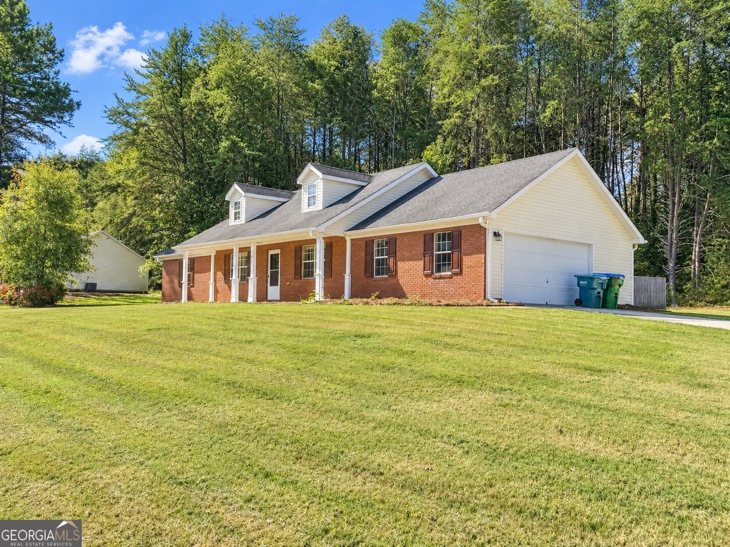 302 Lacebark Lane Property Photo 4
