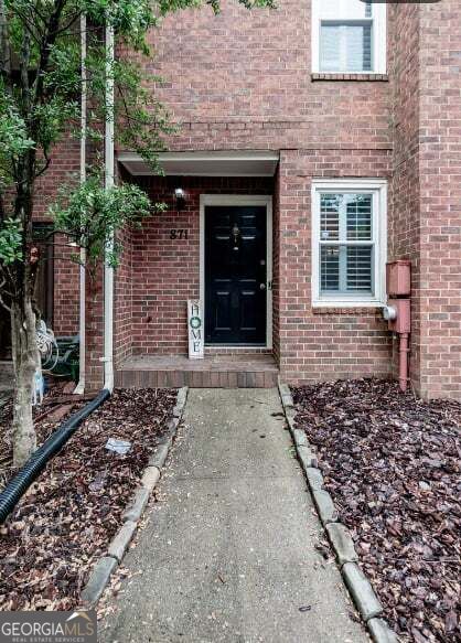 871 Lenox Oaks Circle Ne Property Photo 2