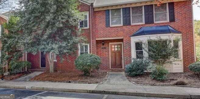 871 Lenox Oaks Circle Ne Property Photo 3