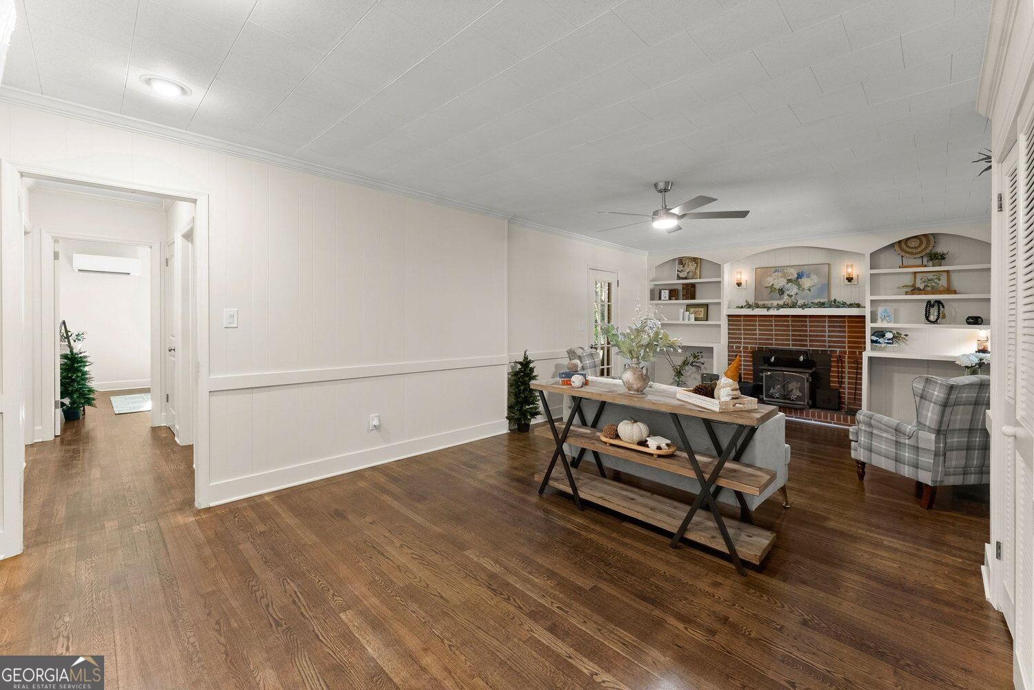 411 Christopher Drive Property Photo 9
