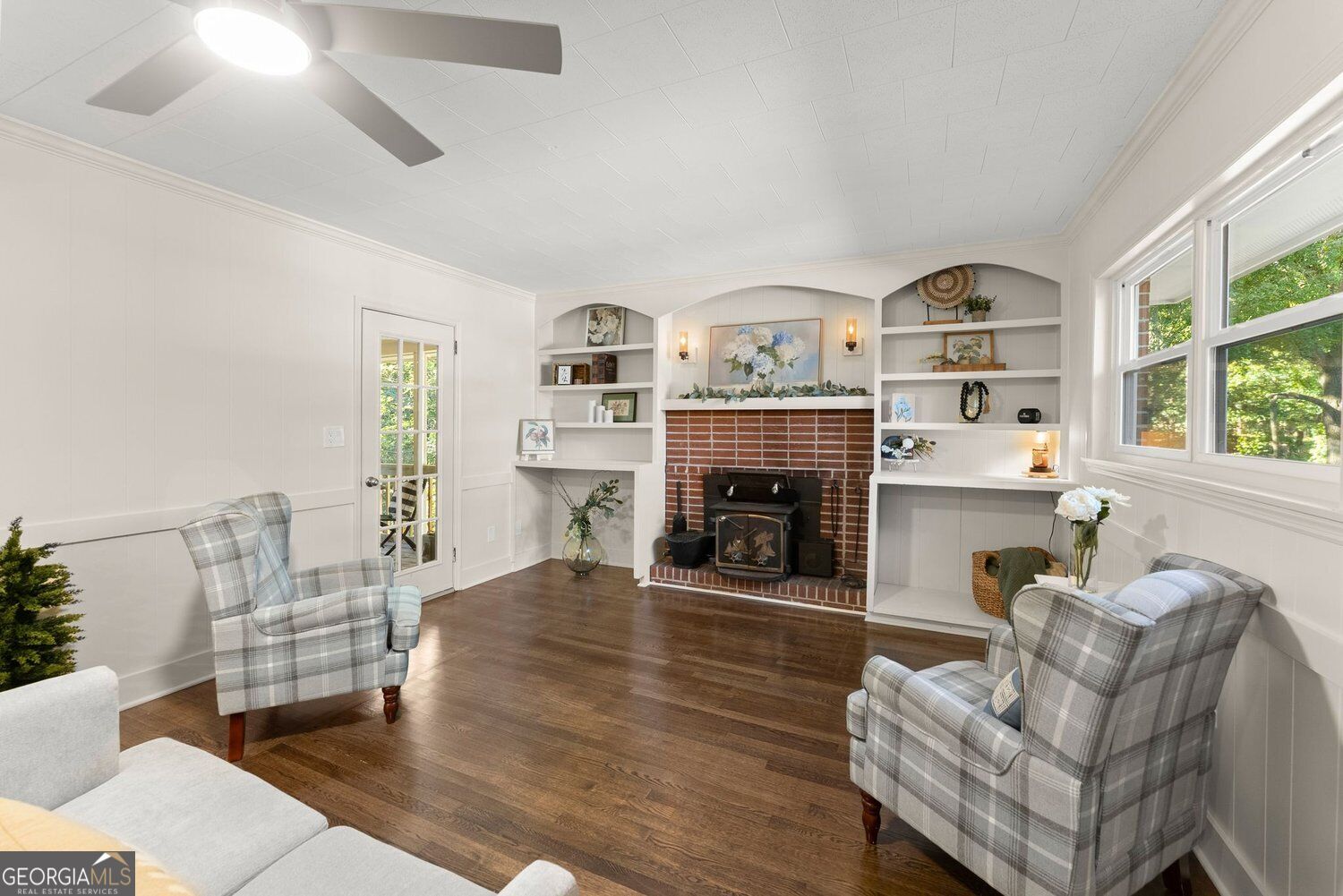 411 Christopher Drive Property Photo 10