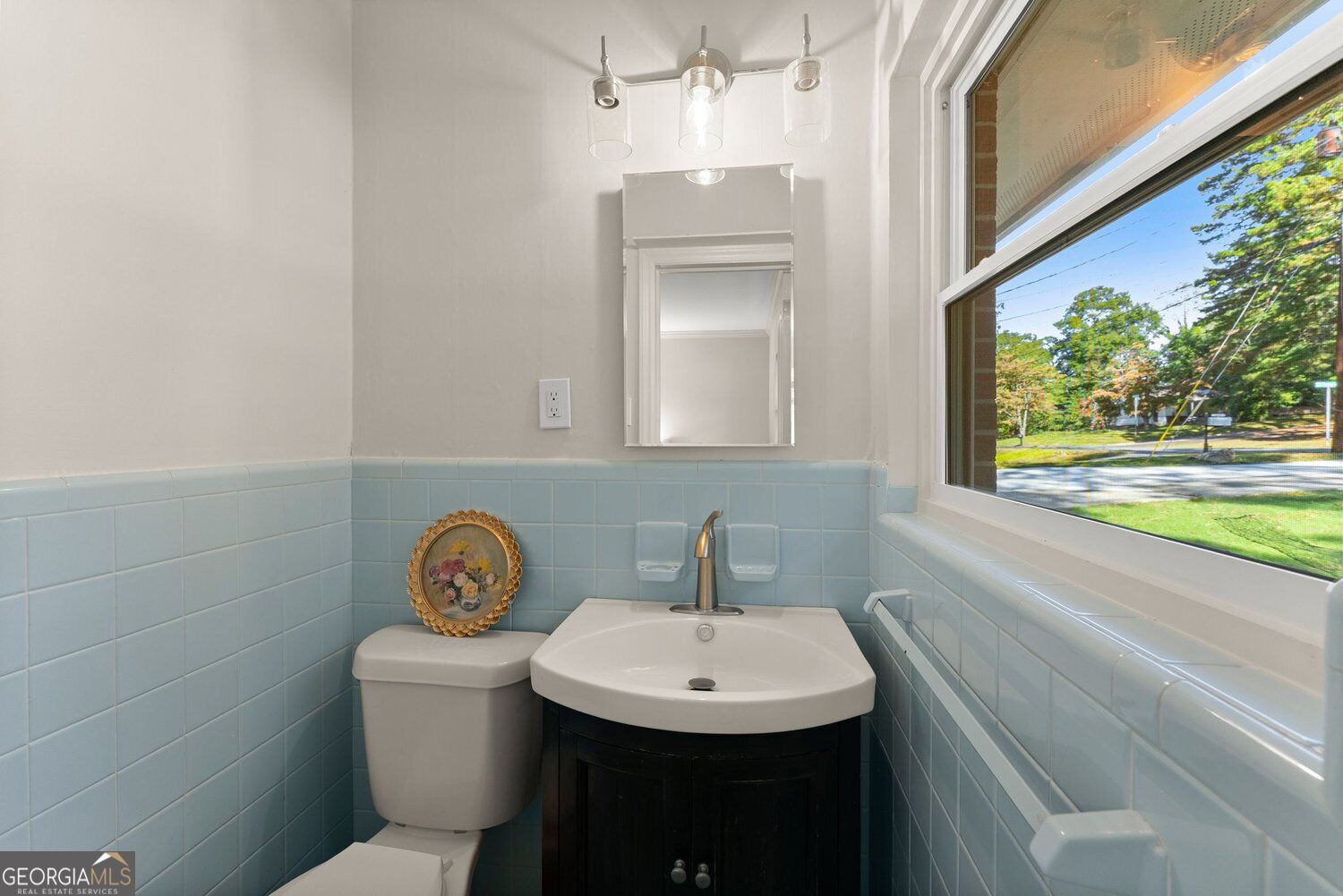 411 Christopher Drive Property Photo 14