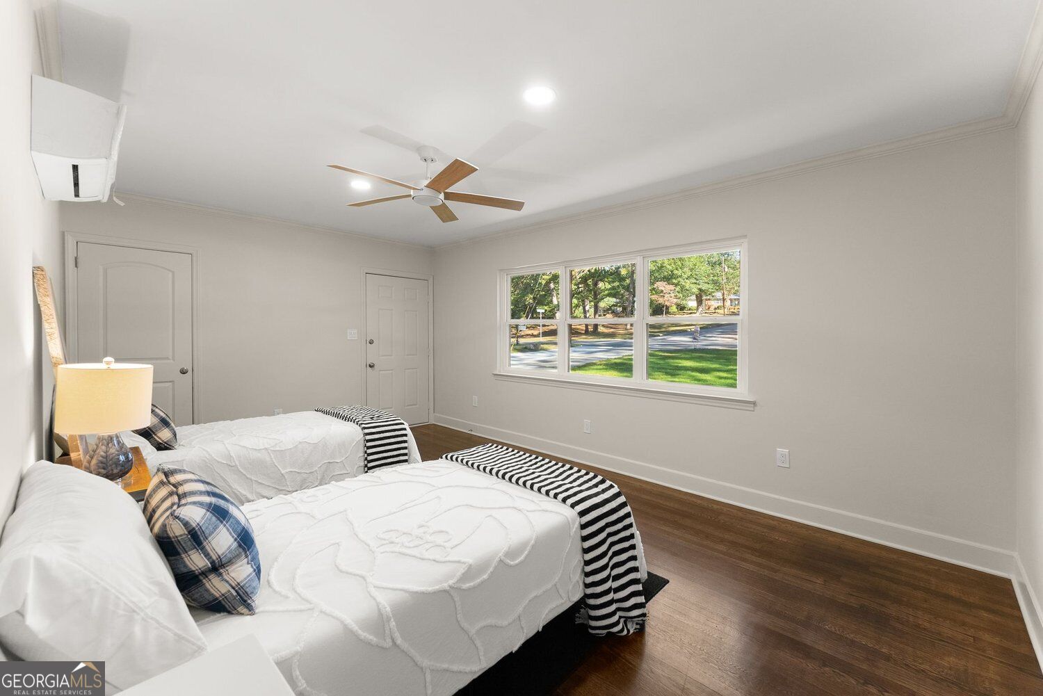 411 Christopher Drive Property Photo 15