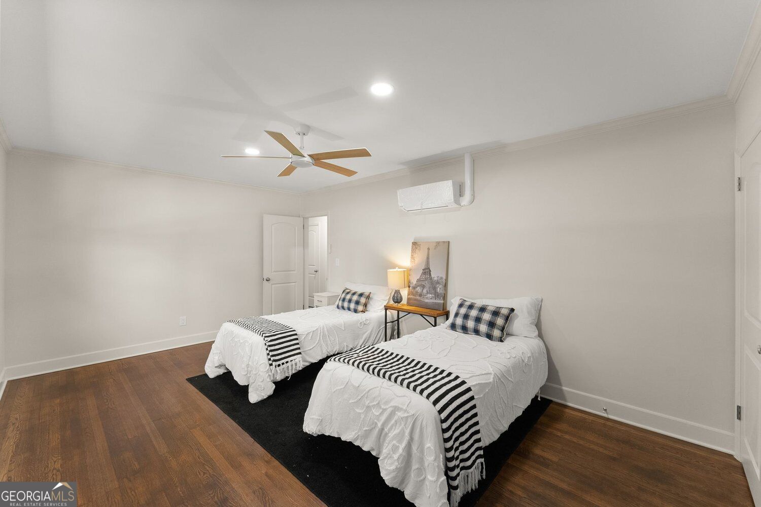 411 Christopher Drive Property Photo 16