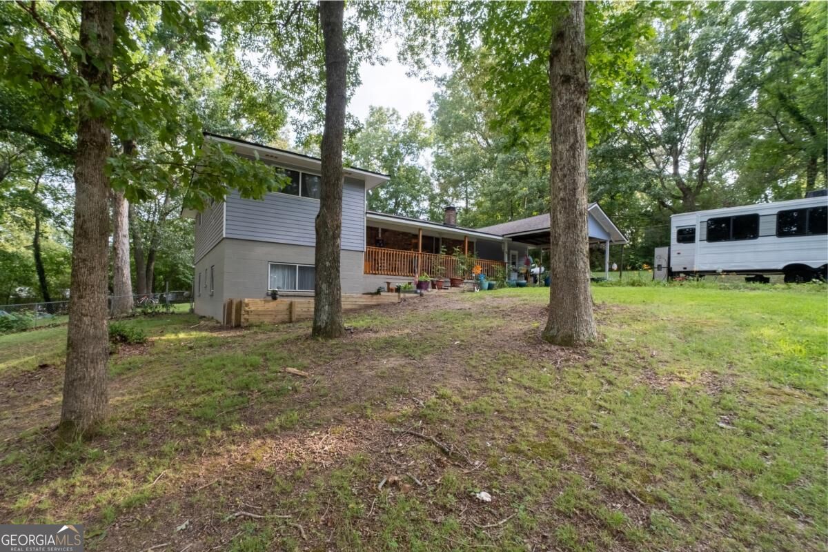 31 Rock Fence Circle Se Property Photo 4