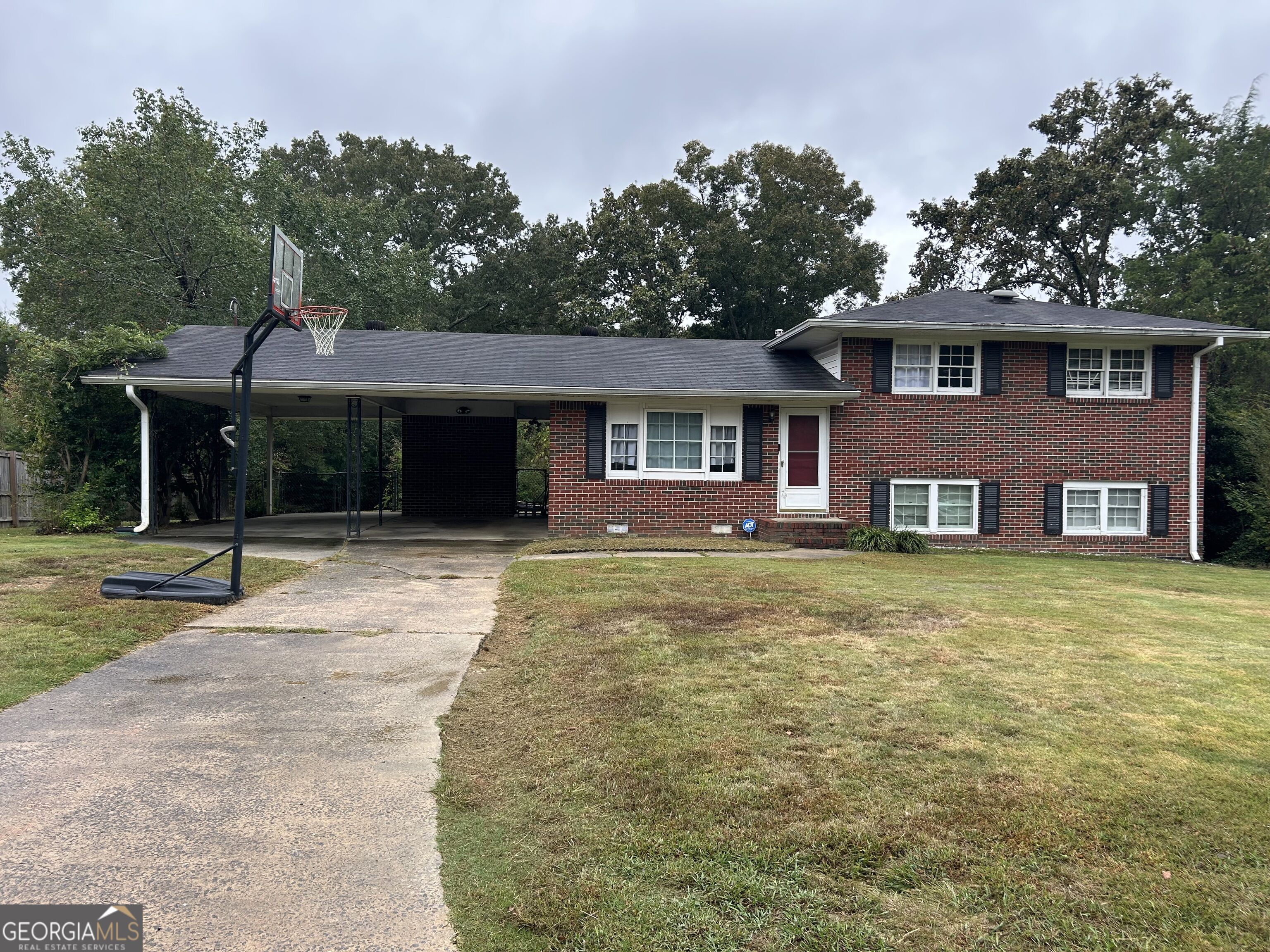 17 Rockwood Place Nw Property Photo 1