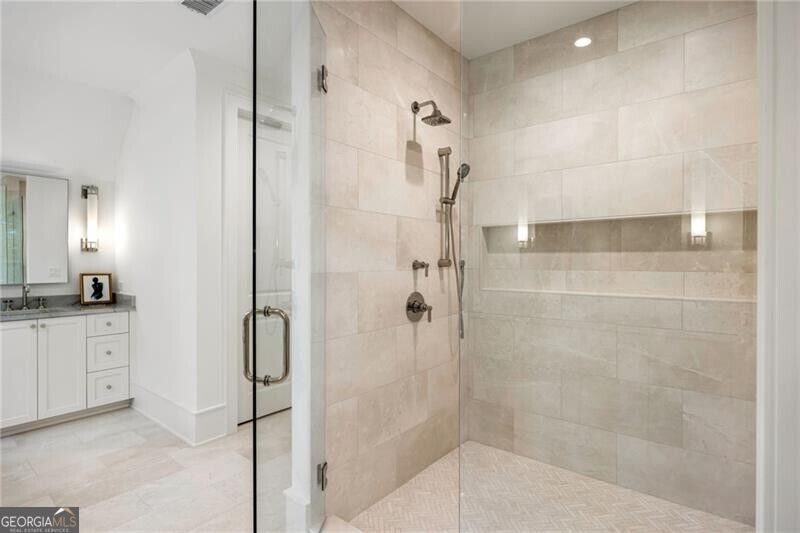 1347 W Wesley Road Nw Property Photo 37