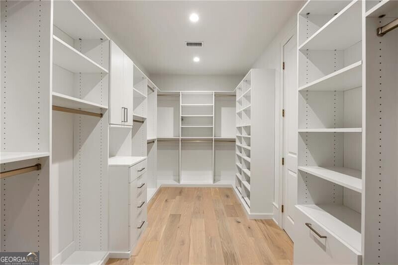 1347 W Wesley Road Nw Property Photo 40