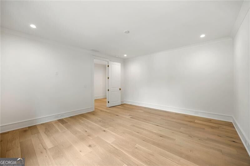 1347 W Wesley Road Nw Property Photo 45