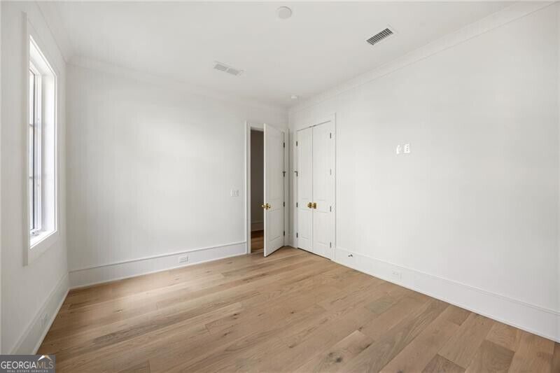 1347 W Wesley Road Nw Property Photo 55