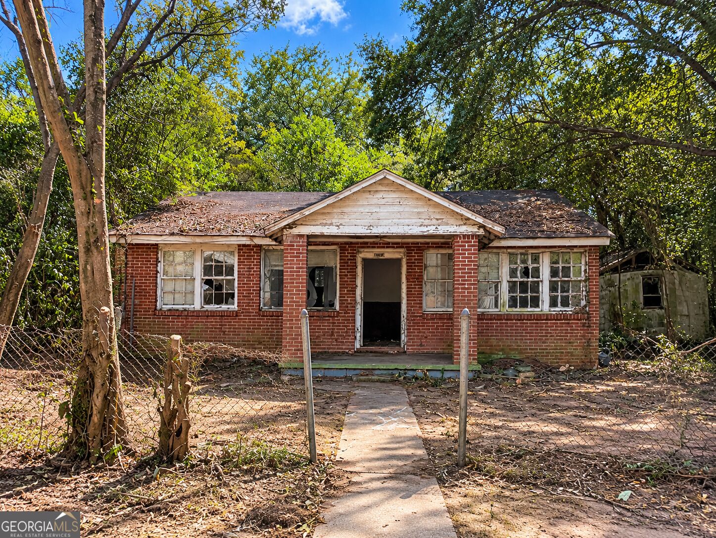 1074 Burke Street Property Photo 1