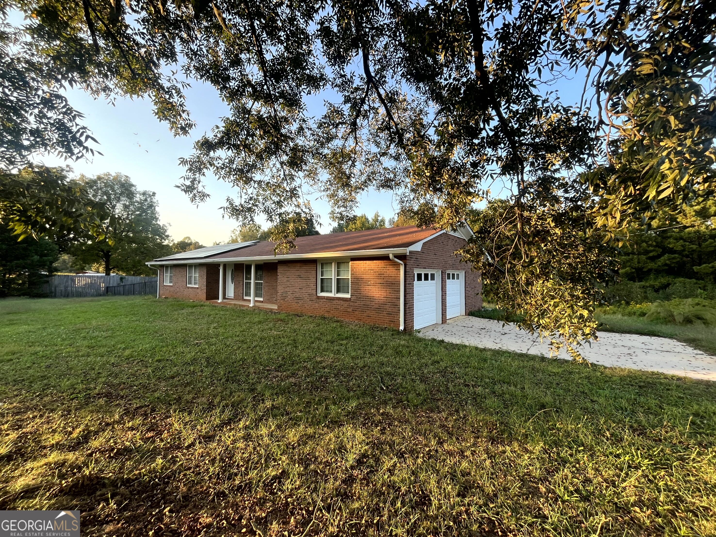 8750 Sandy Cross Road Property Photo 6