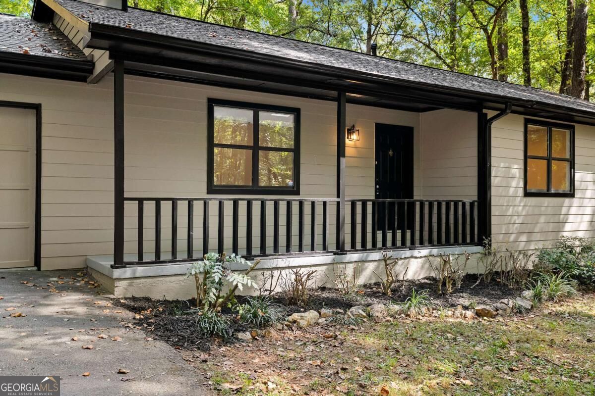 4006 Lake Acworth Drive Nw Property Photo 2