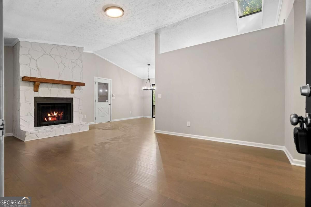 4006 Lake Acworth Drive Nw Property Photo 3