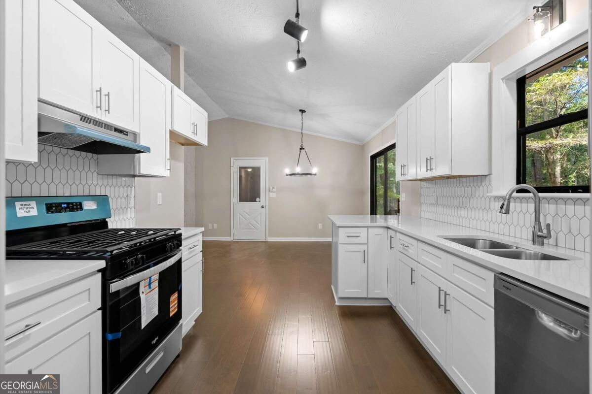 4006 Lake Acworth Drive Nw Property Photo 13