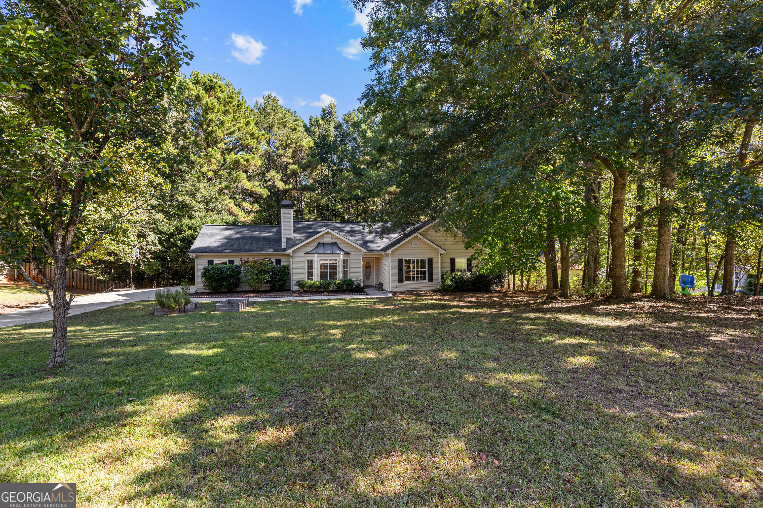 105 Paces Landing Place Property Photo 3