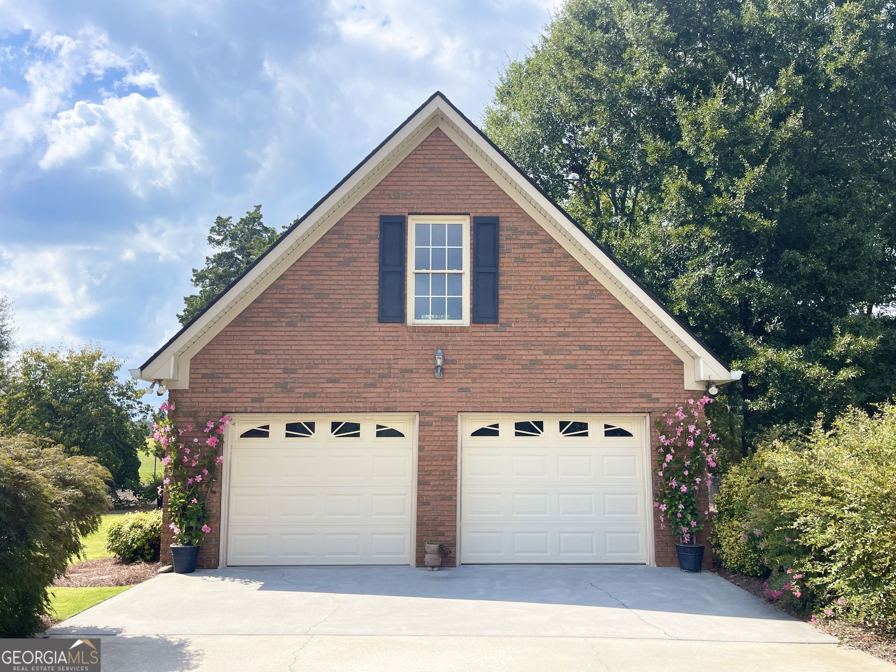 106 Etowah Drive Se Property Photo 4