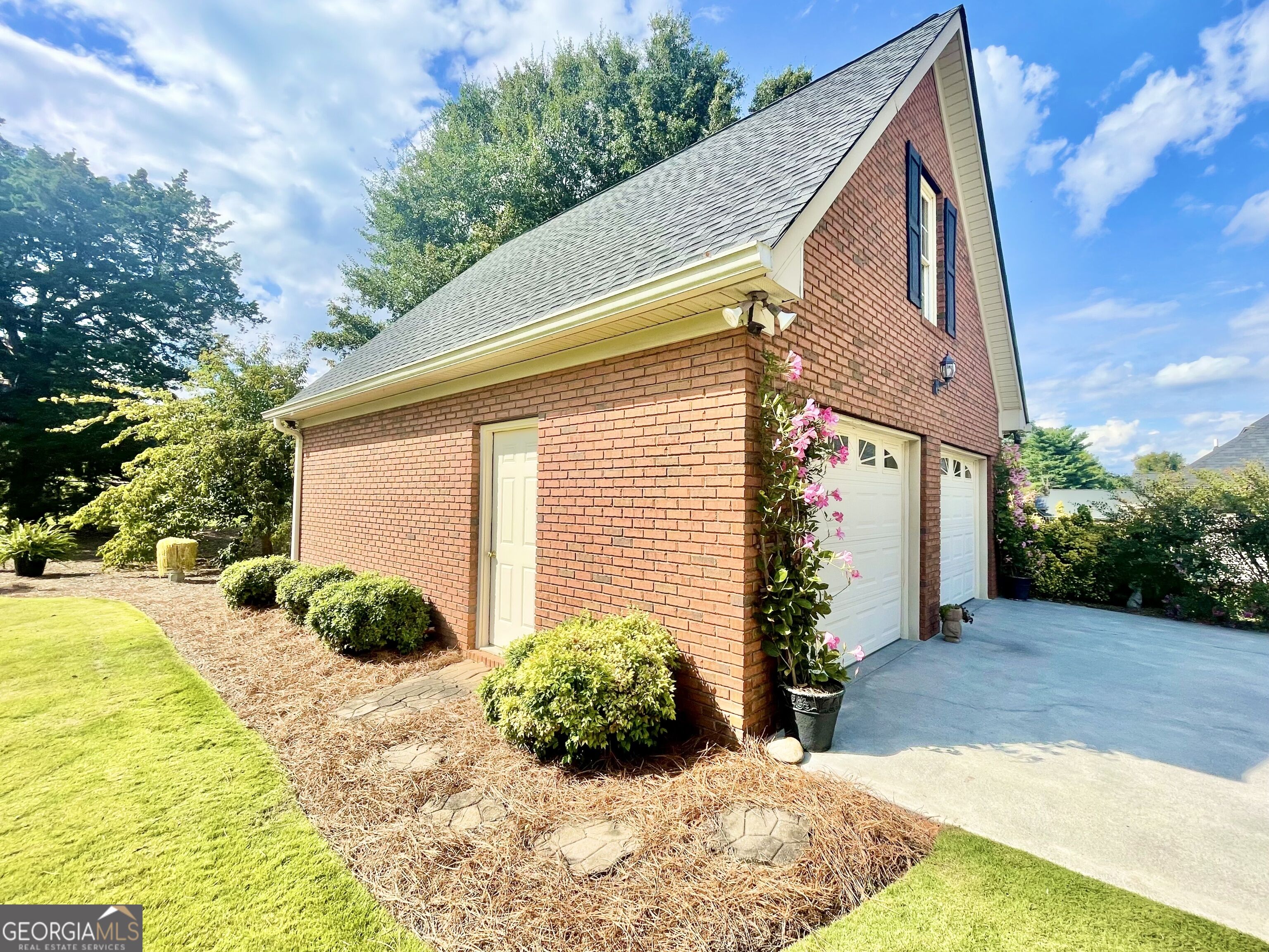 106 Etowah Drive Se Property Photo 5