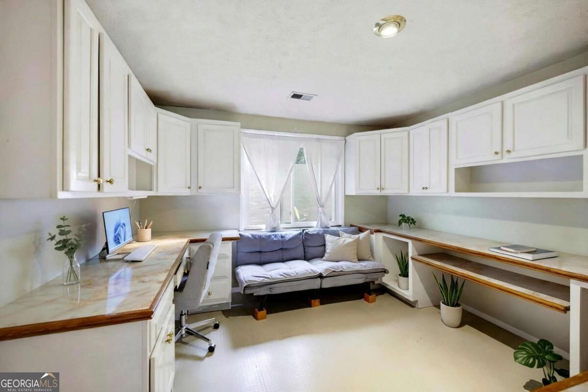 2099 Cascade Road Sw Property Photo 14