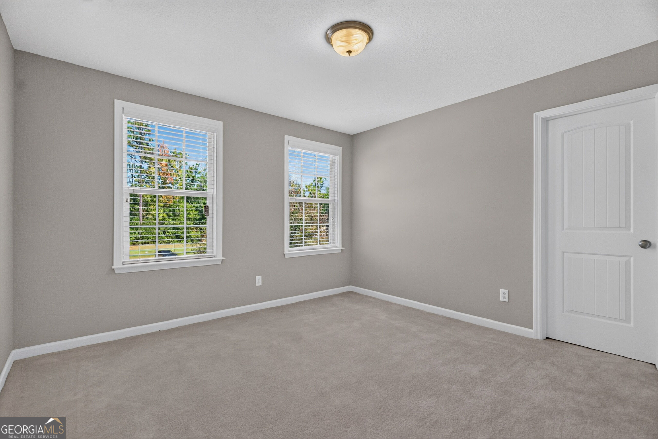 522 Bryant Lake Boulevard Property Photo 20