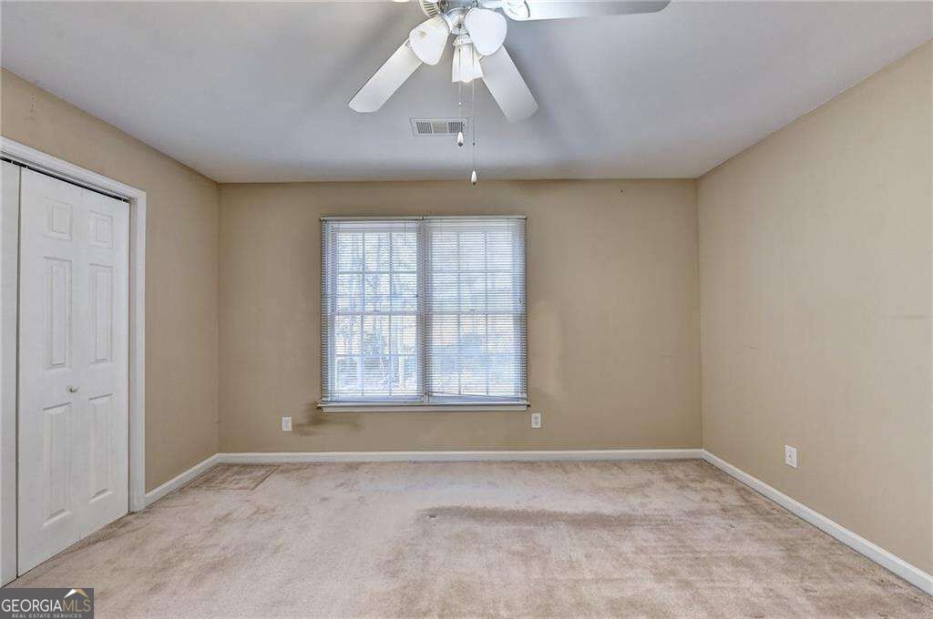 2390 Walnut Grove Way Property Photo 17