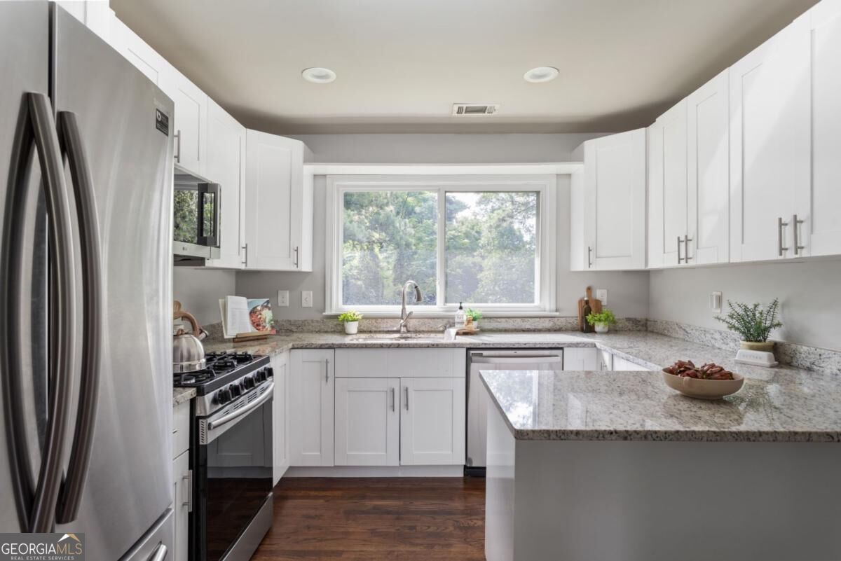 2485 Tilson Road Property Photo 8