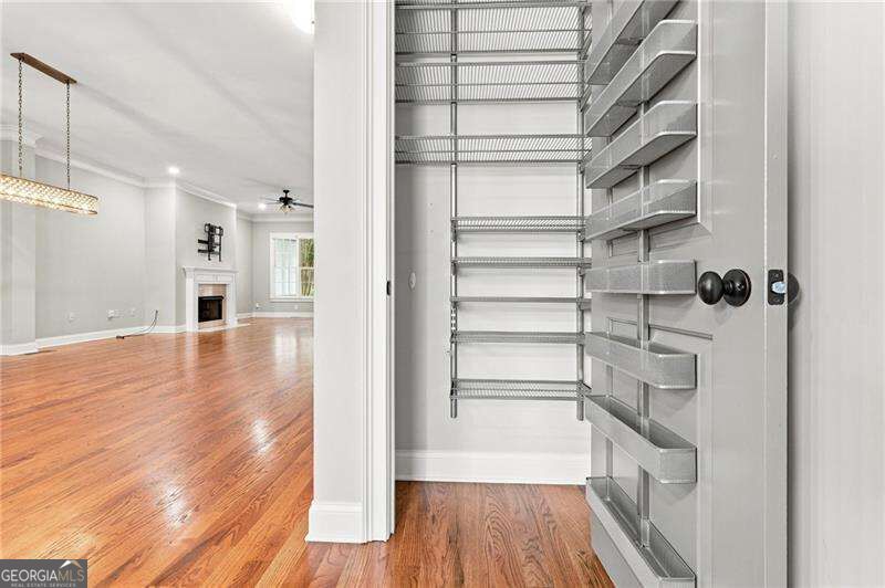 1883 Manor Estate Property Photo 12