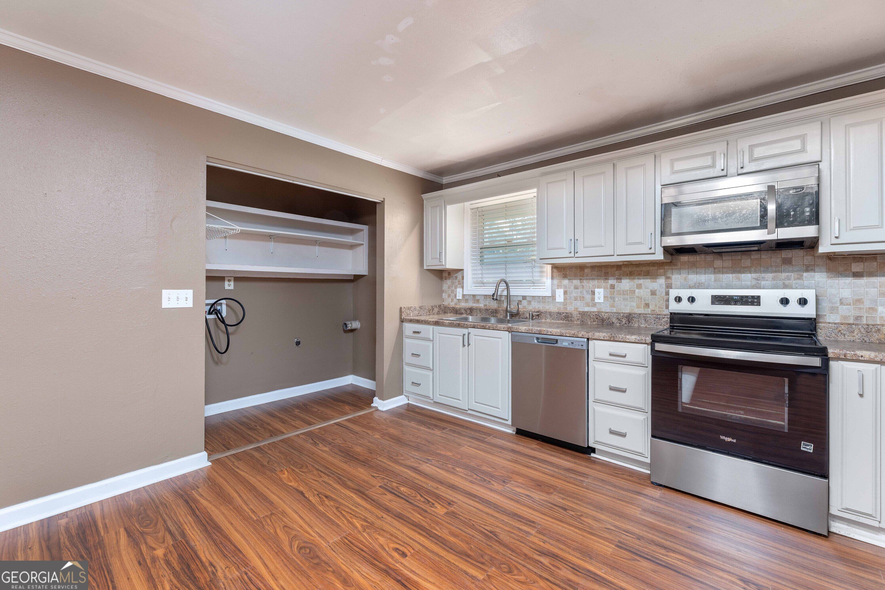 2562 Harwich Circle Property Photo 5
