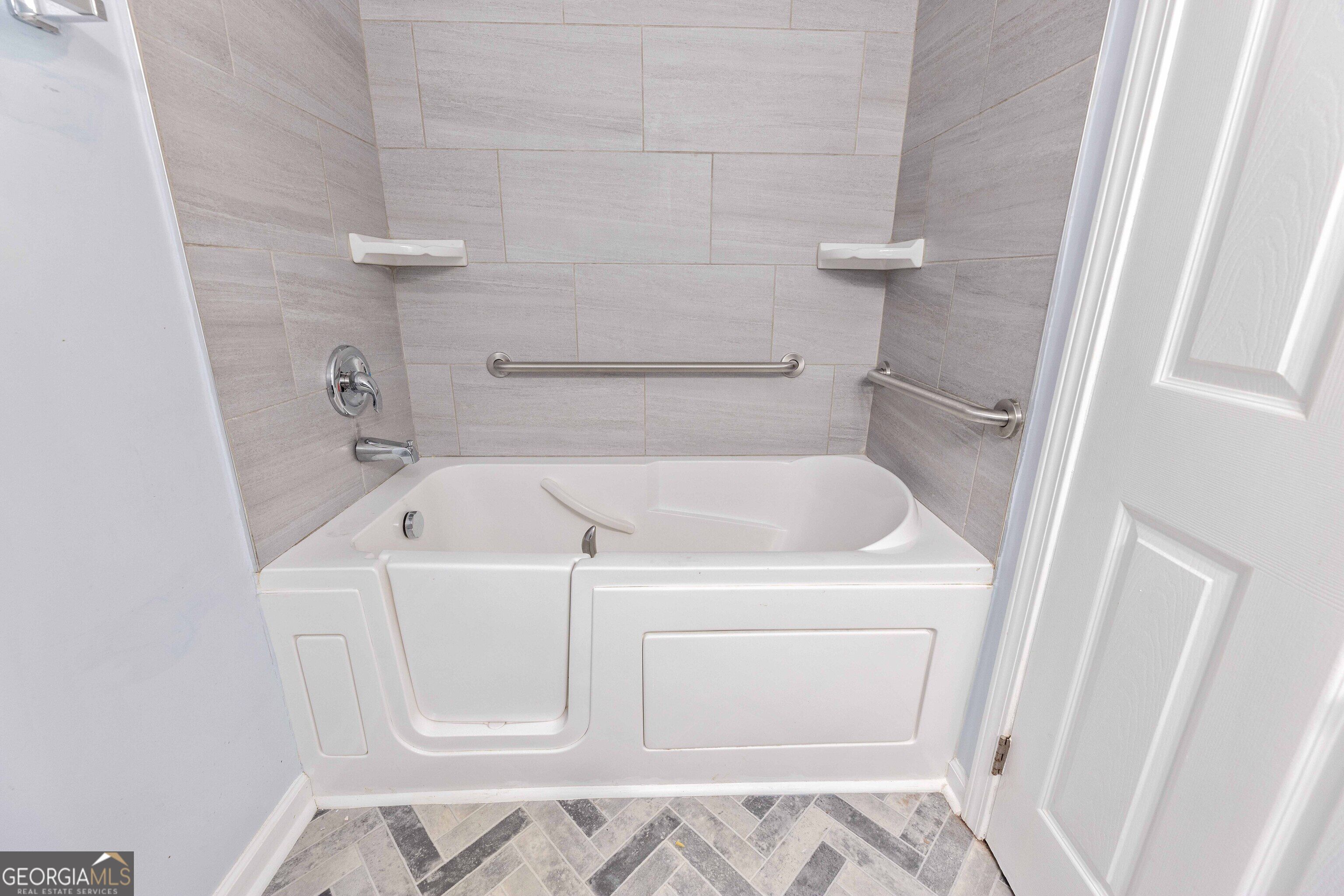 2562 Harwich Circle Property Photo 15
