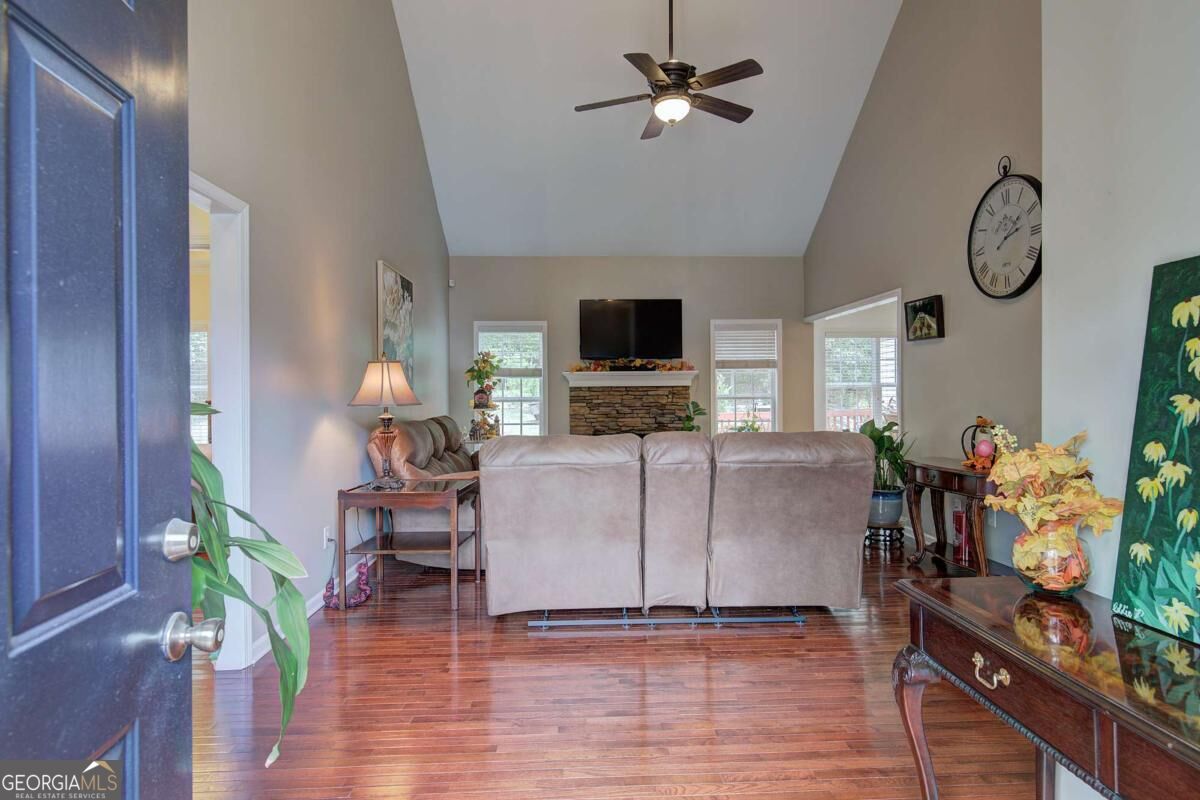 24 Lenox Drive Ne Property Photo 5