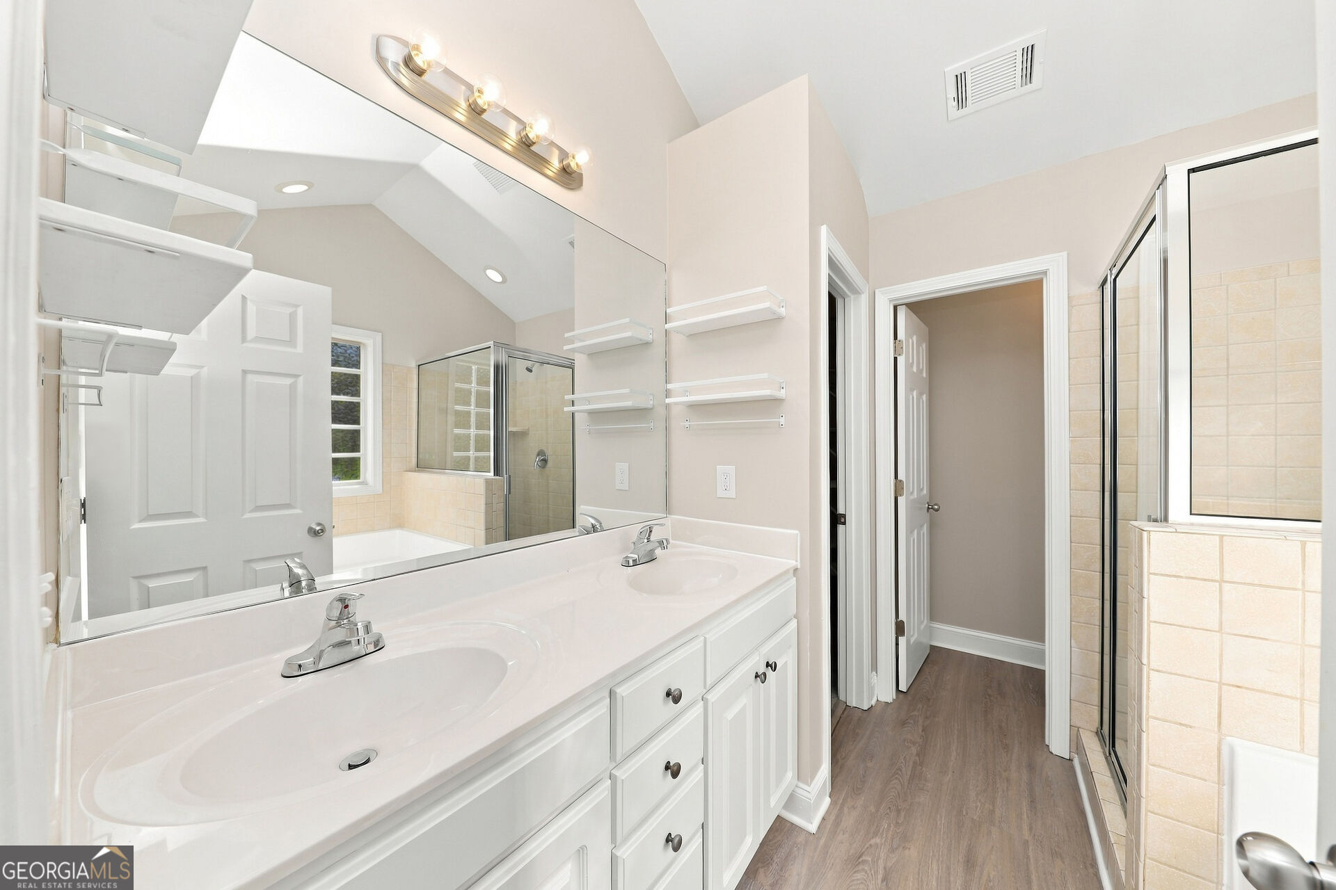 32 Devynwood Lane Property Photo 19