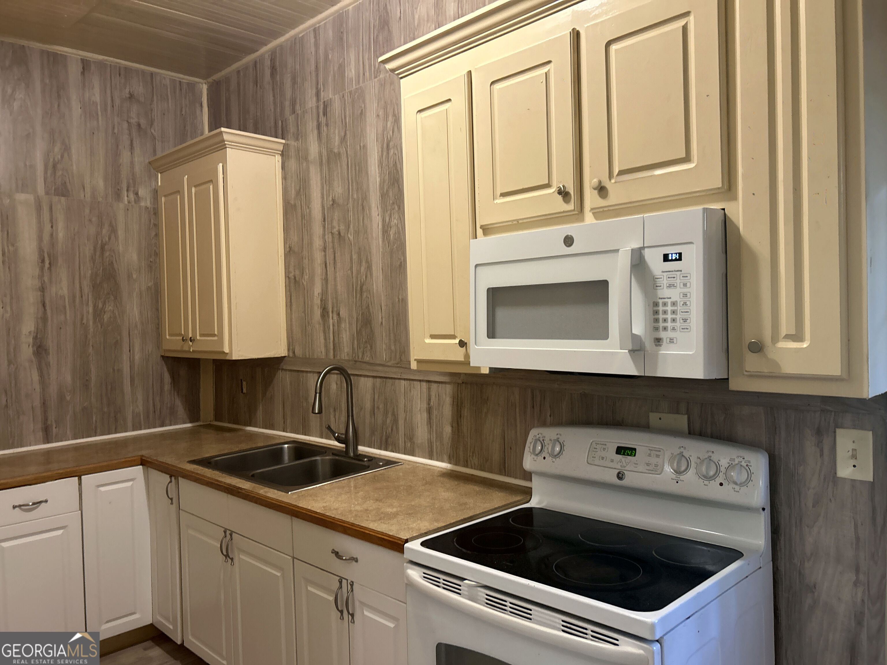 245 Atlanta Street Property Photo 5