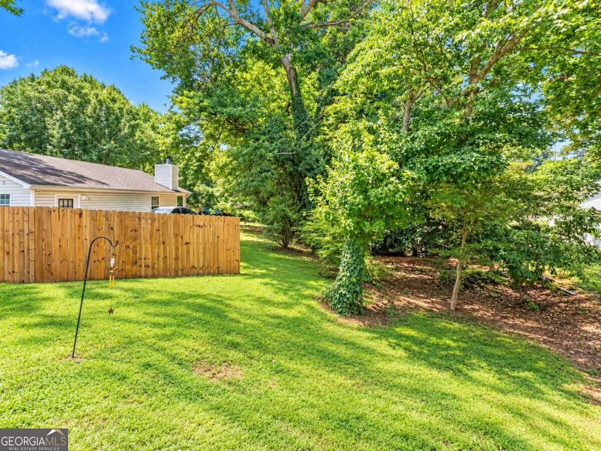 2560 Fairlane Drive Property Photo 35