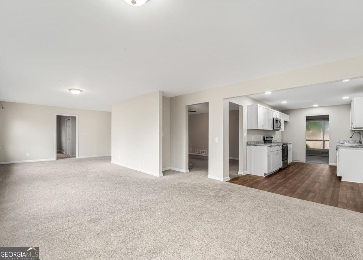 247 Smithstone Path Property Photo 7
